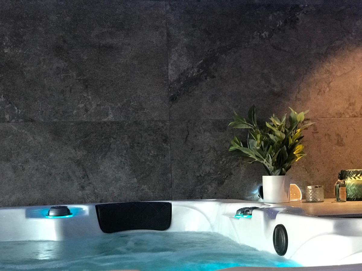 L'Odyssee Spa Seclin Exterior foto